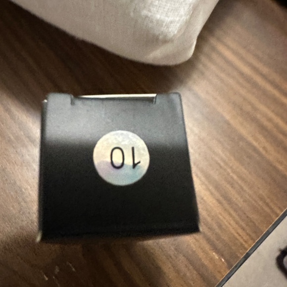 lipstick - Picture 4 of 4